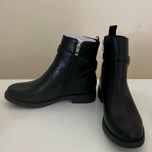 Cushionaire Brumelle side buckle bootie
